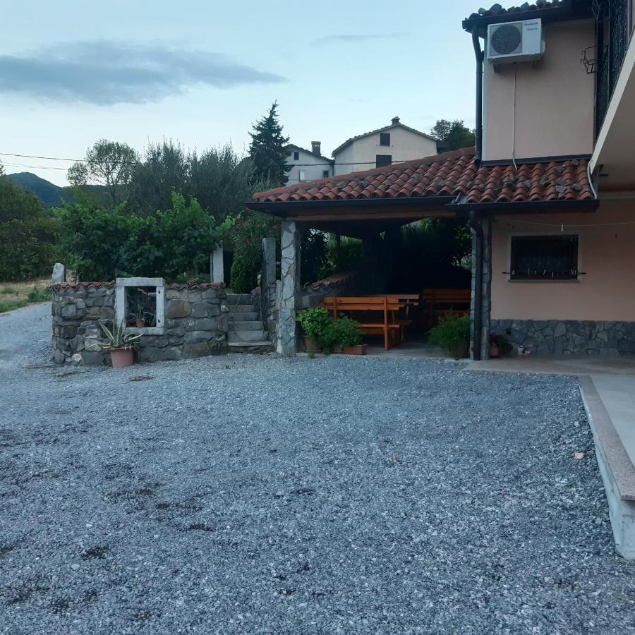 Apartma In Sobe Pilih Vipava Exterior photo
