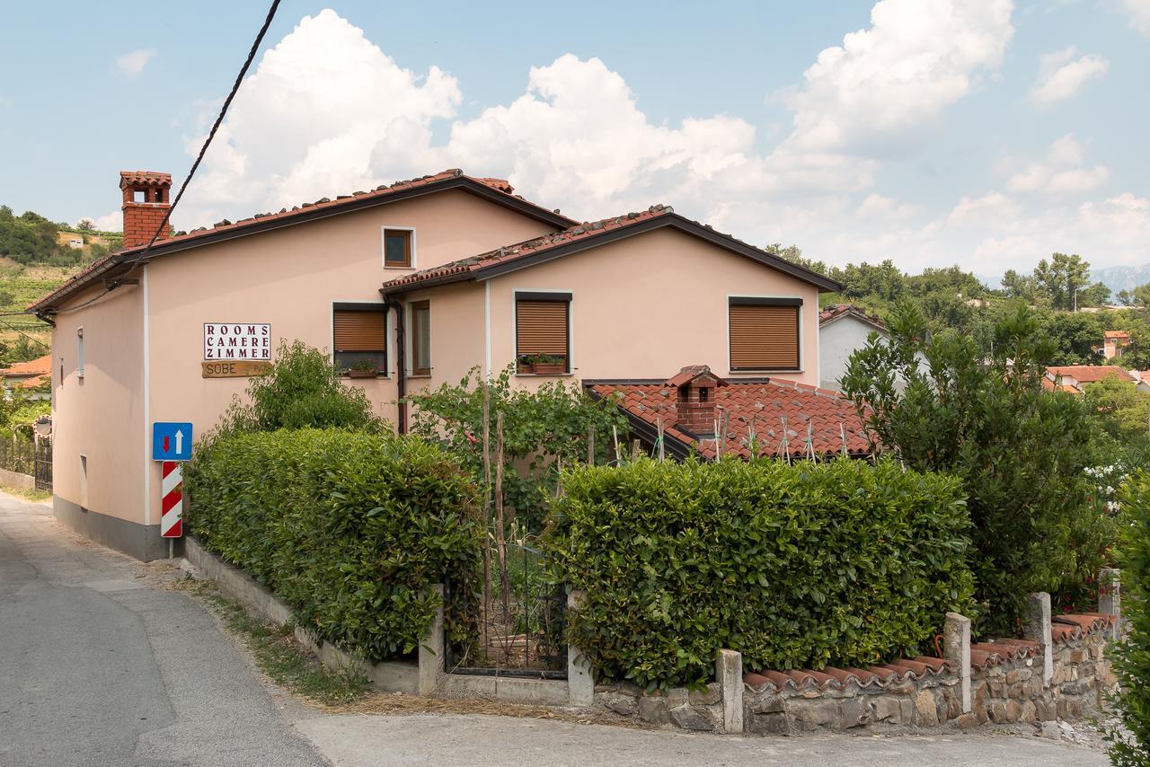 Apartma In Sobe Pilih Vipava Exterior photo